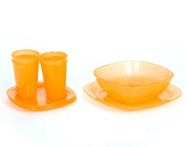 Набор посуды пластм. 10 предм./4перс.:4тар.+4стакана+салатн.+блюдо