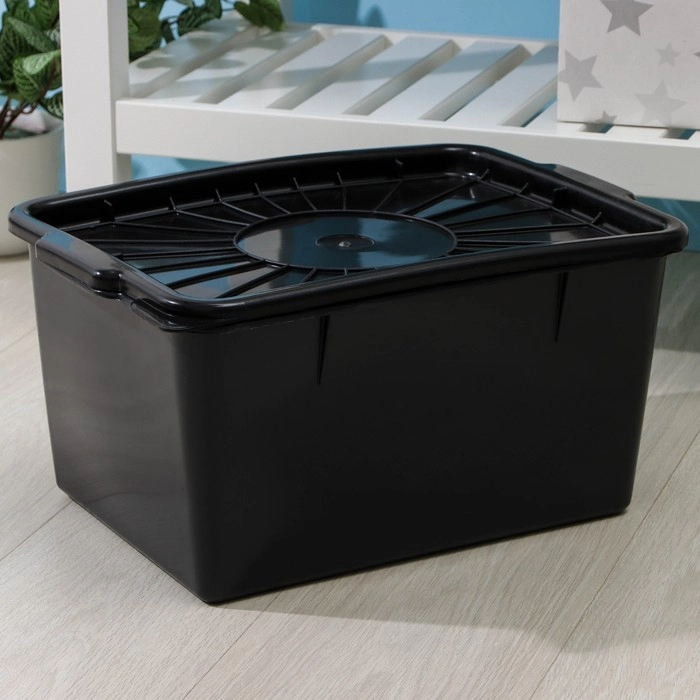 Емкость пластм. 18,0л 423х297х208мм с Герм. Крышкой черная фото 1